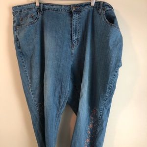Size 28 Capri Jeans with Embroidered Pink Flowers